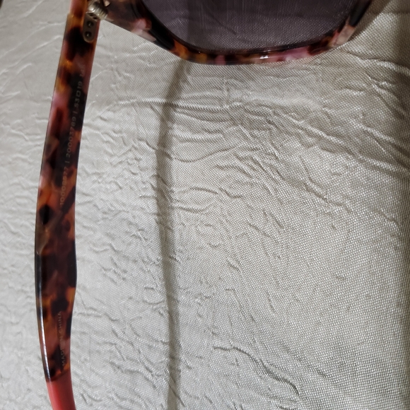 Tortoise Shell Sunglasses - Picture 4 of 5